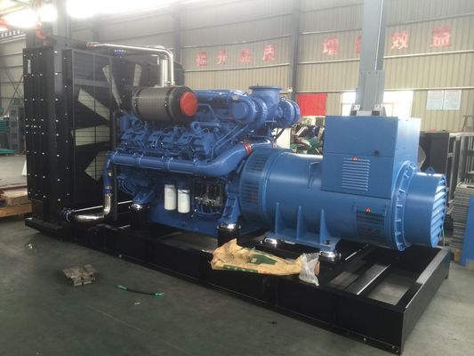 Dieselgenerator 2500kva 2000kw angetrieben durch die Yuchai-Maschinen-Wasserkühlung