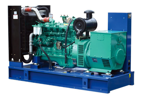 60hz 200 Dieselgeneratoren Kilowatts Cummins dreiphasig mit Wasserkühlungs-System