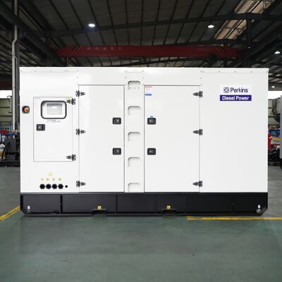 550kW 688KVA Wassergekühlter Super Diesel Stummgenerator 50/60HZ Ein-/Dreiphasige tragbare Generatoren DCEC Cummin