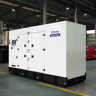 550kW 688KVA Wassergekühlter Super Diesel Stummgenerator 50/60HZ Ein-/Dreiphasige tragbare Generatoren DCEC Cummin